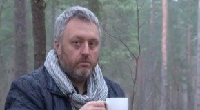 Valentins Lukaševičs ar dzeju mežā i Bolvūs