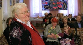 Saruna ar Emileju Kalvāni LR raidejumā „Augstāk par zemi”
