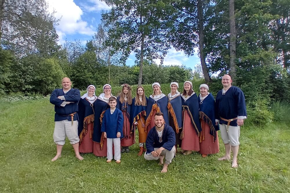 Folklorys kūpa “Ilža” pīduovoj videoklipu dzīsmei “Guli, guli, leidaceņa”