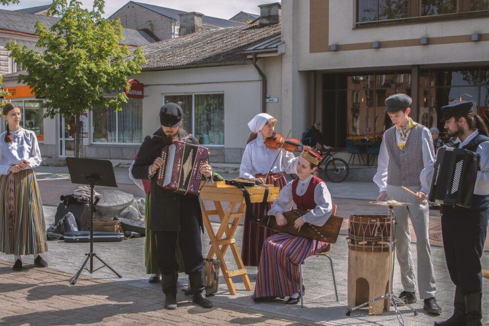 Ambeļu folklorys kūpa “Speiga” svieteis divdesmit pīcu godu jubileju